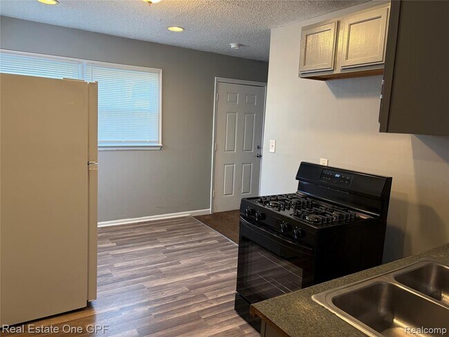 Photo - 11304 Jackson Ave