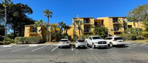 Photo - 2835 Winkler Ave