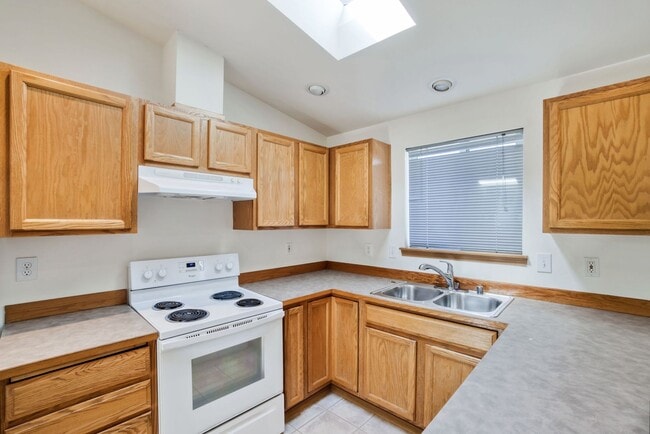 Photo - Spacious 5BD 2.5BA