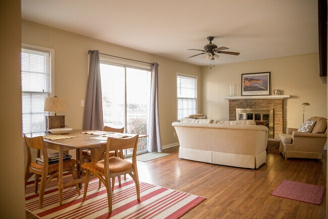 Photo - 4350 E 60th St