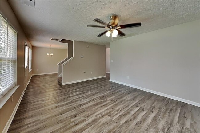 Photo - 101 St Ann Cir