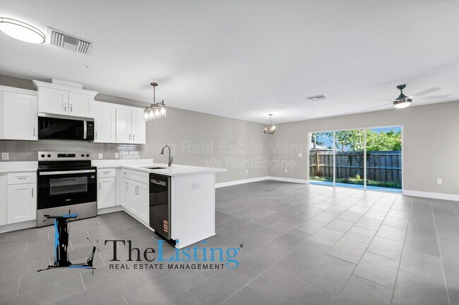 Photo - 39 SE 15th Terrace