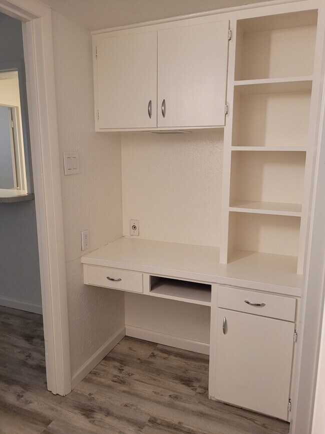 Photo - Travis Elm Unit 3