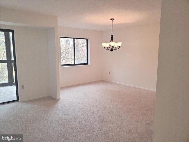 Photo - 15100 Interlachen Dr Unit 4-516