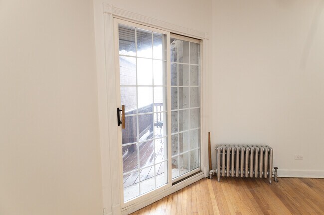 Photo - 2016 N Kilbourn Ave Unit 1