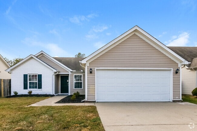 Building Photo - 1008 Tom Hailey Blvd Rental