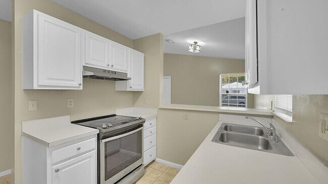 Photo - 901 10th St