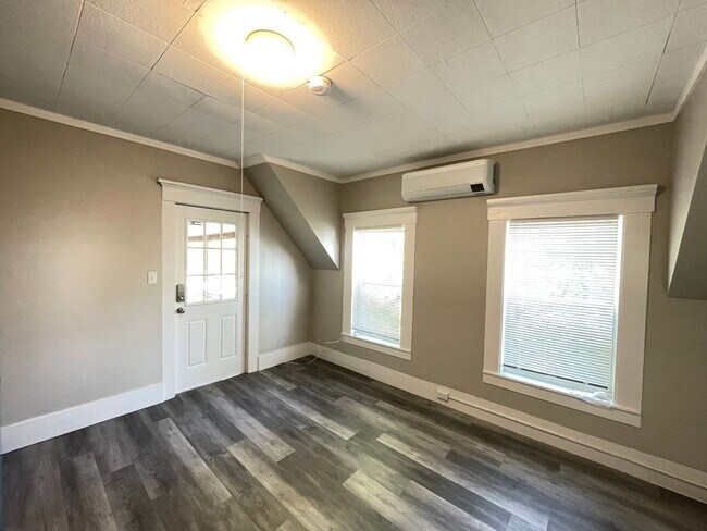 Photo - 325 Amherst St Unit 2F