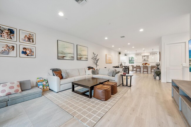 Photo - 12514 Gross Pointe Dr