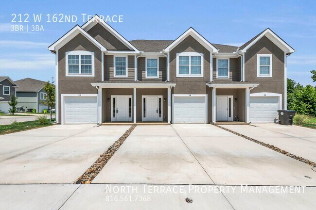 Spacious 3B Belton Townhouse with Attached... - Spacious 3B Belton Townhouse with Attached...