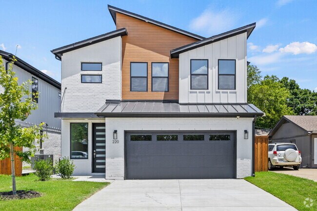 Building Photo - 220 E Park Dr Rental