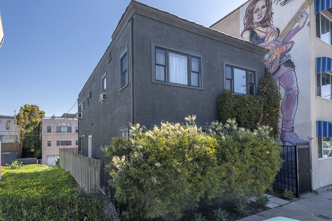 Photo - 1900 Pacific Ave Apartment Unit A