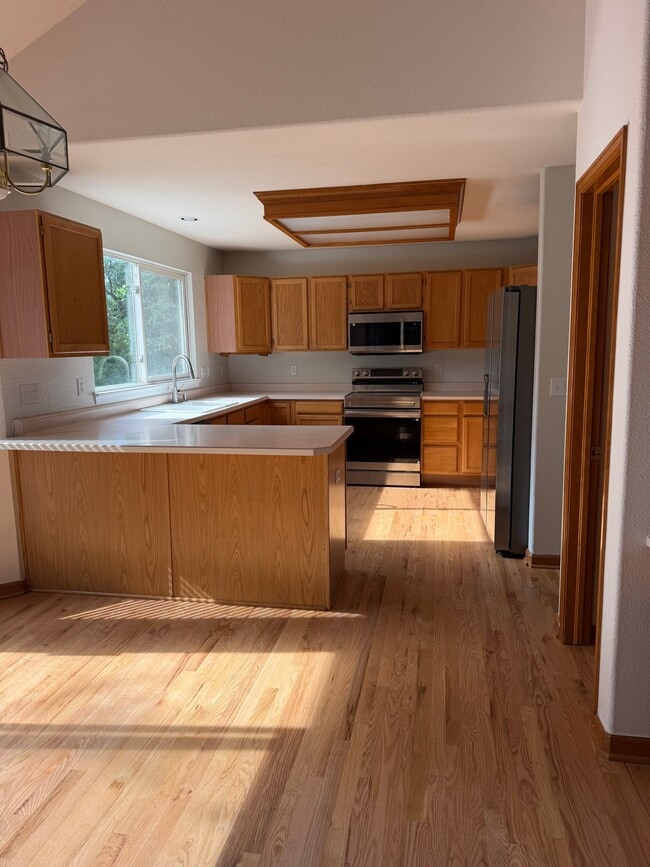 Photo - 1879 Breen Ln