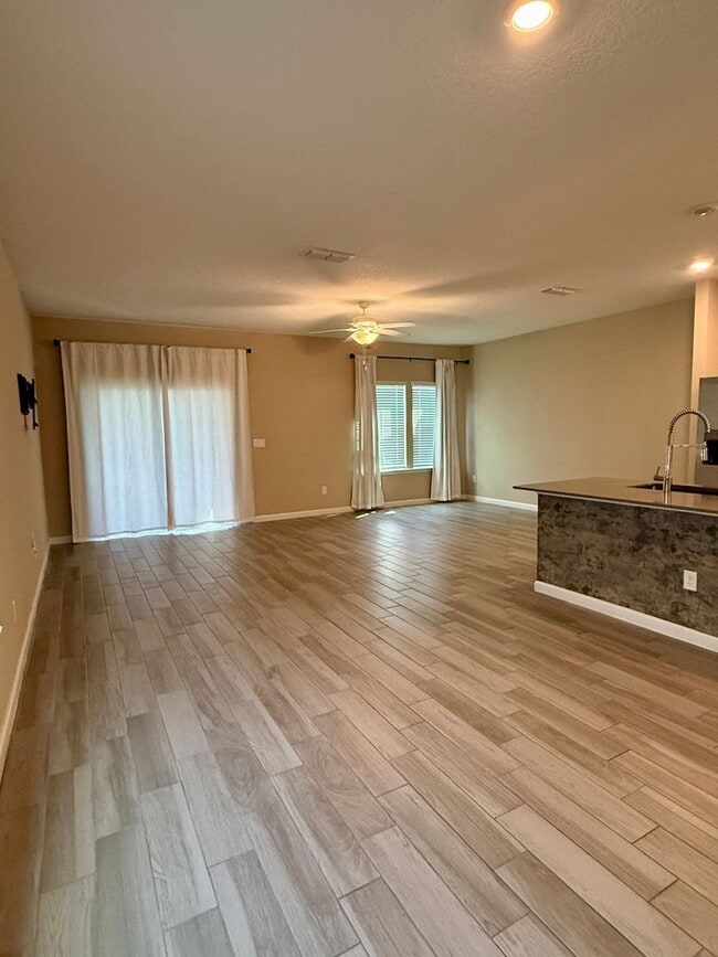 Photo - 12803 Josslyn Ln