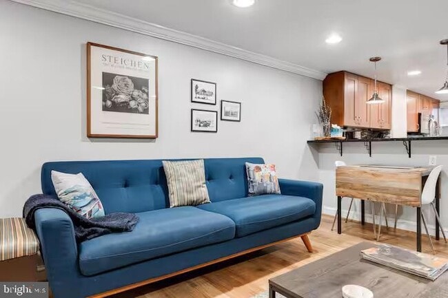 Photo - 104 R St NE