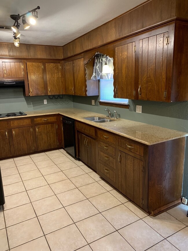 Photo - 641 Belle Air Ave