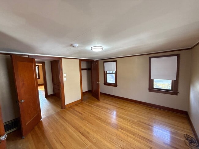 Photo - 240 13th St NE