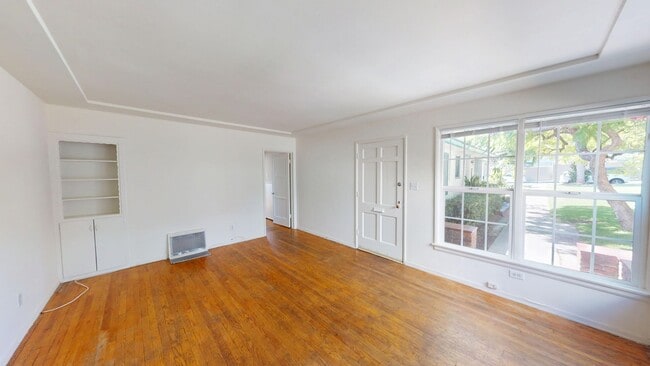 Photo - 630 Brent Ave