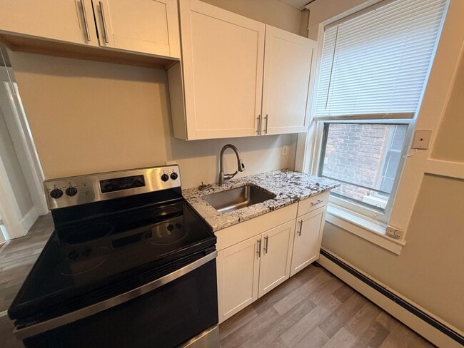 212 Myrtle Ave Unit 2