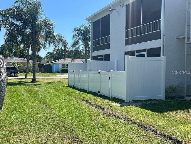 Building Photo - 9930 Grace Dr Unit 3 Rental