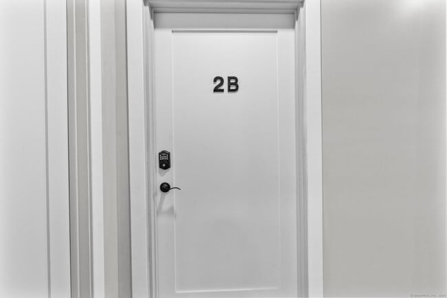 Photo - 111 Bank St Unit 2B