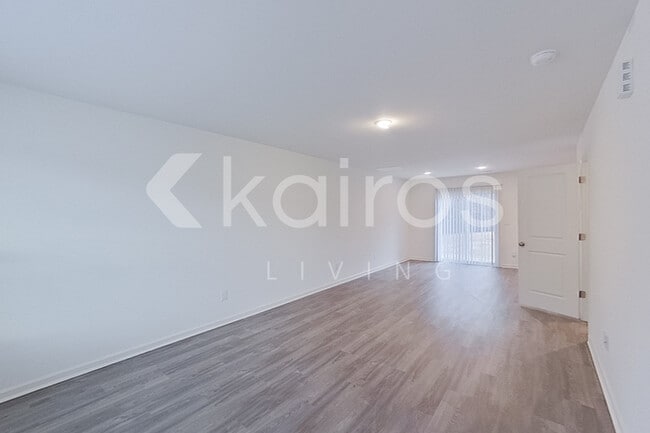 Photo - 124 Glory Dr