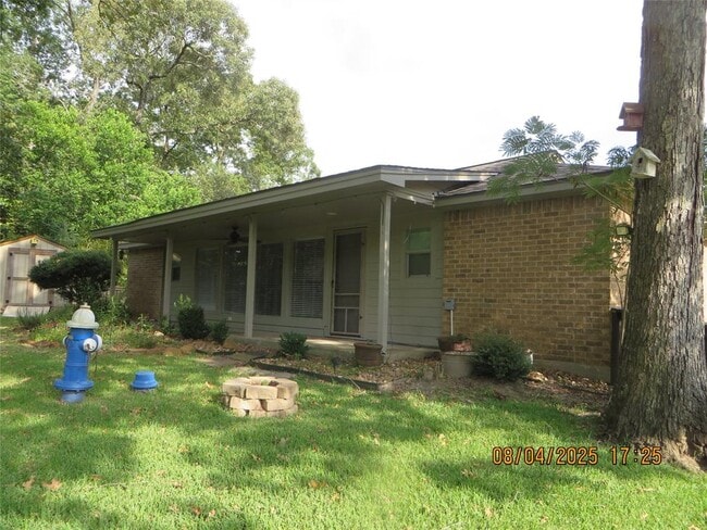 Photo - 8716 Club House Dr