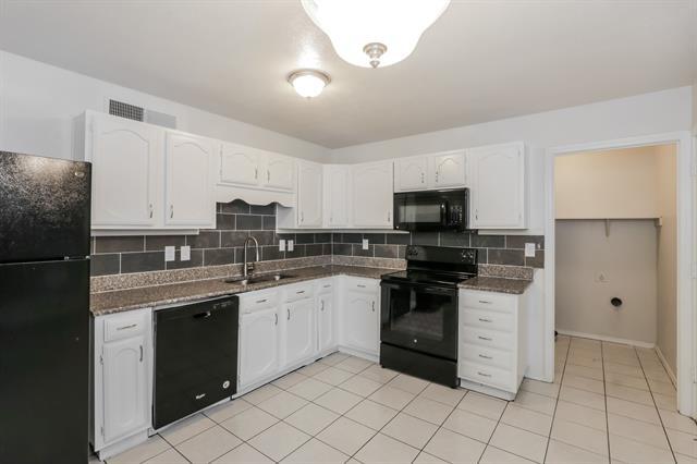 Photo - 1930 Robert Jones Dr