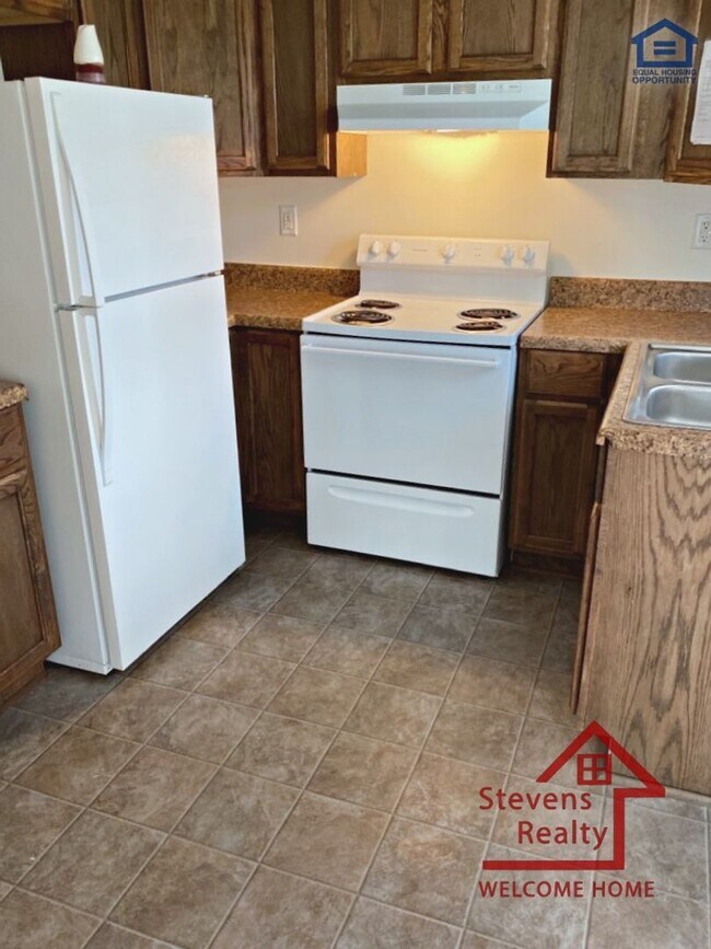 Photo - 415 Pinecrest St