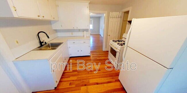 Photo - 192 Holbrook Rd Unit Apt 4