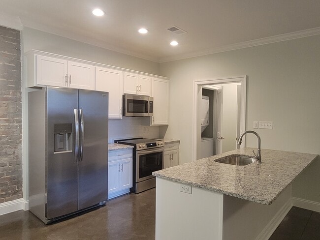 101 North St Unit B