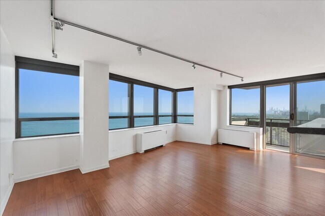 Photo - 5701 N Sheridan Rd Unit 28U