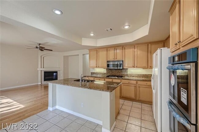 Photo - Summerlin Stunner