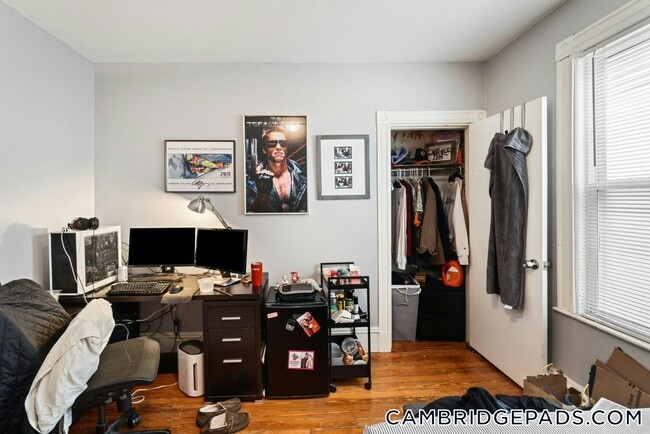 10 Clary St Unit 1