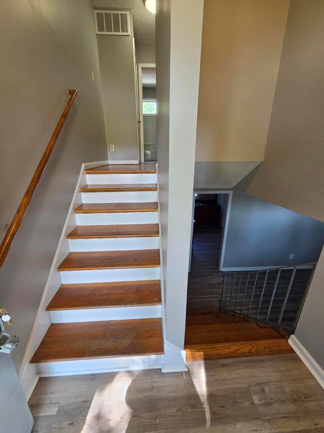 Photo - 3411 Sutherland Dr