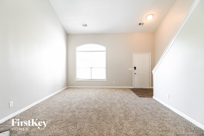 Photo - 763 Ives Way NW