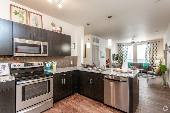4BR Boulder B - Kitchen