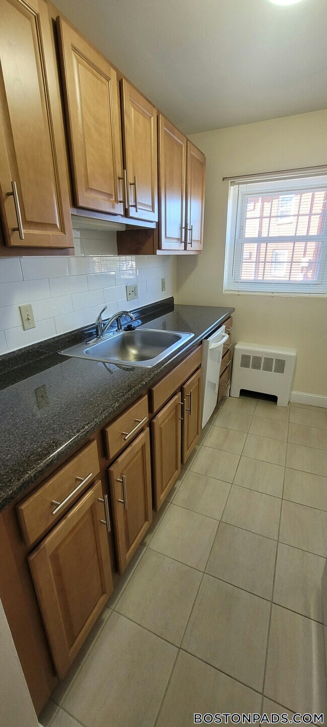 Photo - 11 Allen St Unit 6