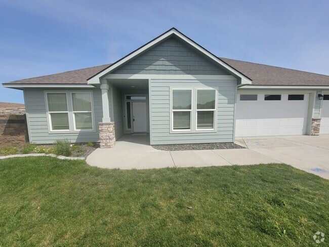 Building Photo - Stunning New Build in Kennewick – Spacious... Rental
