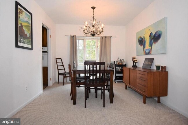 Photo - 6405 Middleburg Ln