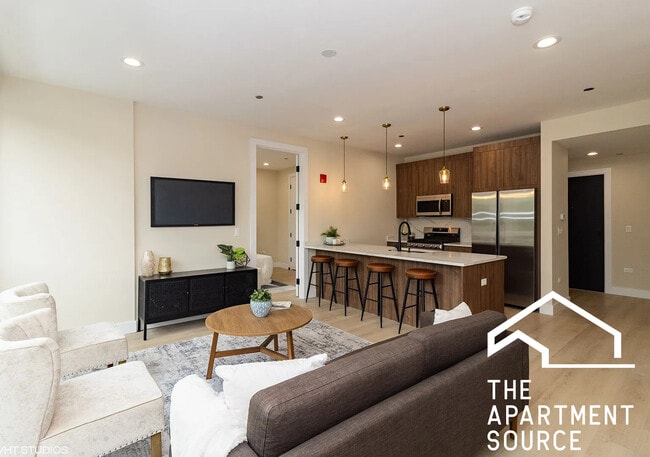 Building Photo - 3044 W Irving Park Rd Unit 201 Rental