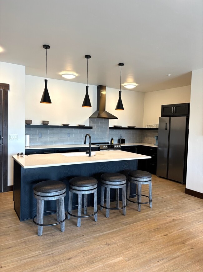 510 Nucleus Ave Unit 206