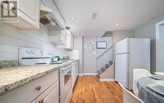 Photo - 901 Lilac Terrace