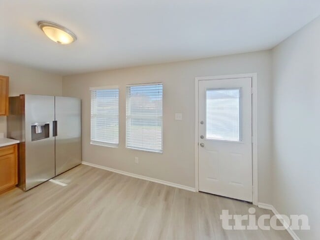 Photo - 1437 Lauren Dr