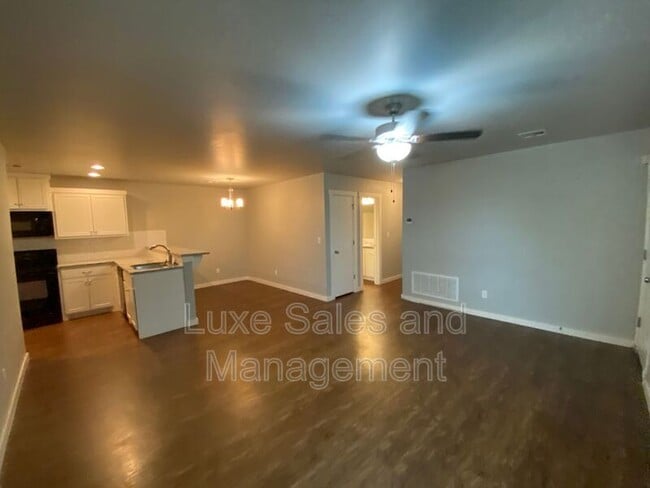 Photo - 1407 MacAlpine St