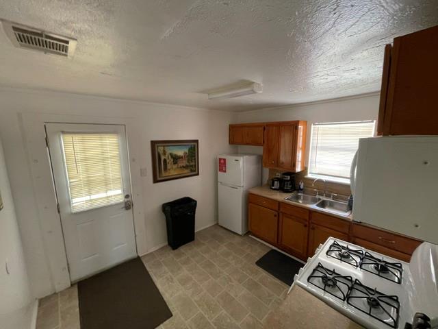 Photo - 1101 E 3rd St