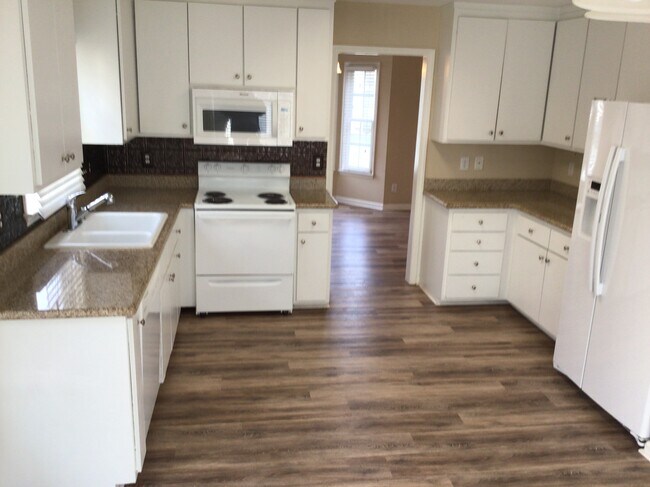 Photo - 1 Rosebank Ct