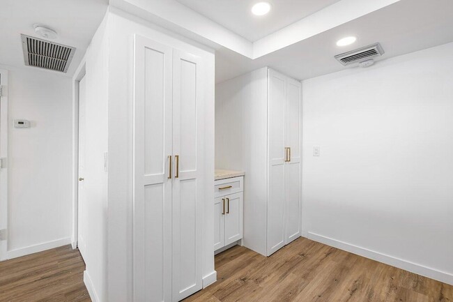 Photo - 2400 Presidential Way Condo Unit 9010
