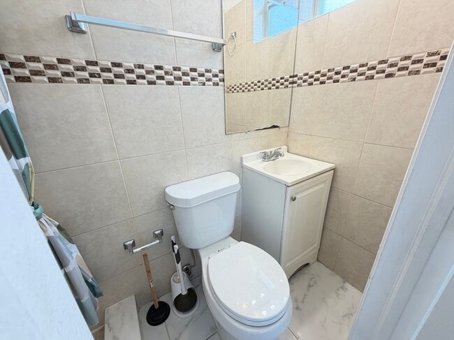 Photo - 912 NW 9th Ave