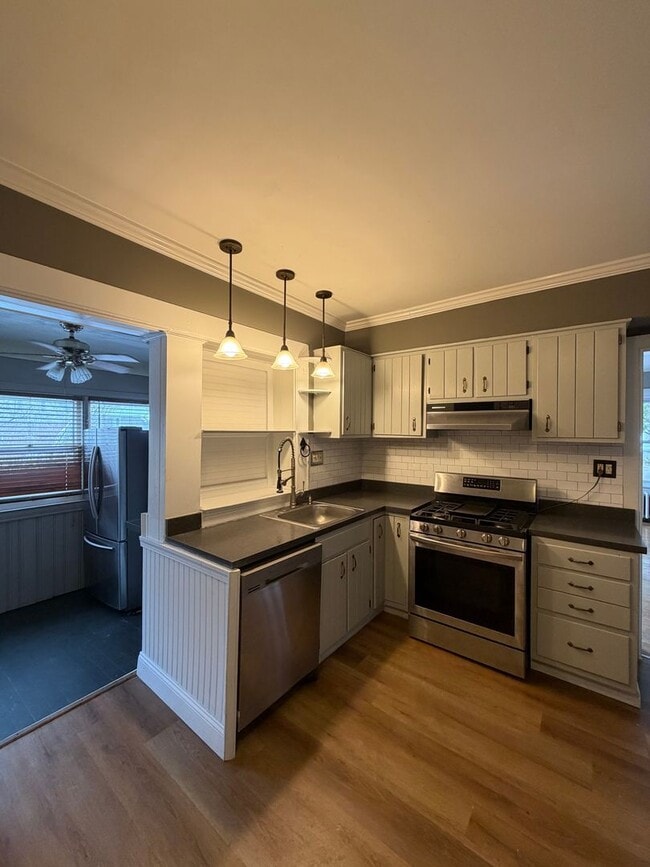 Photo - Gorgeous Mount Penn 4 BR/1 1/2 Bath For Rent